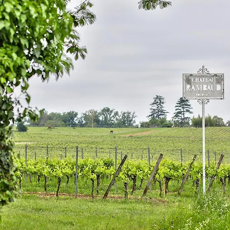 Chateau Rambaud By Weekome Alojamento de Acomodação e Pequeno-almoço