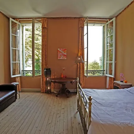 Chateau Rambaud By Weekome Alojamento de Acomodação e Pequeno-almoço Génissac